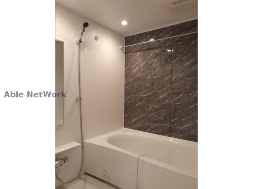 ゆったり広めの一坪バスルーム アペ・伊奈