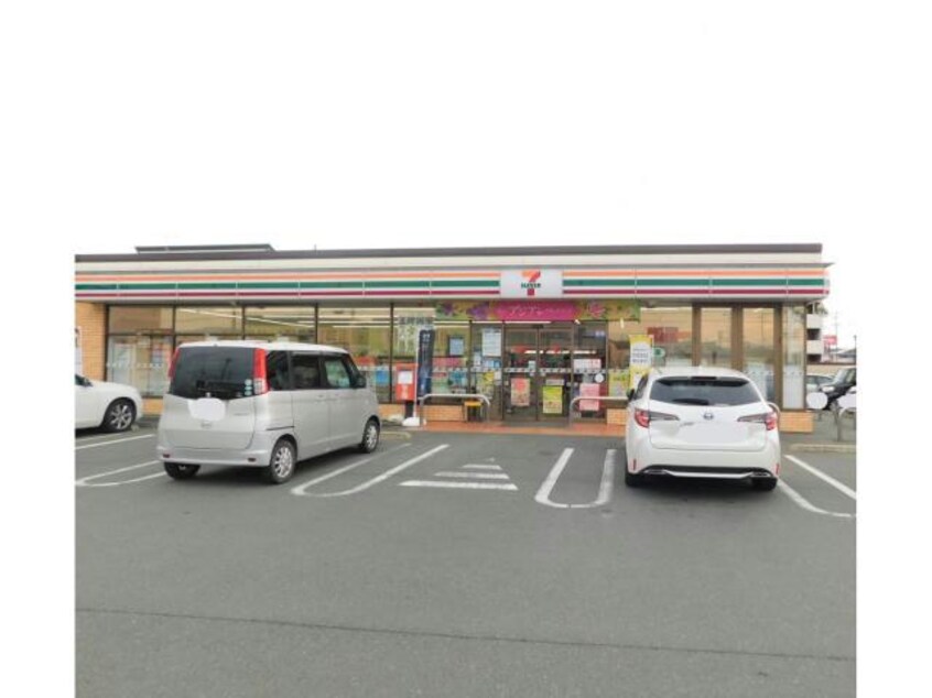 セブンイレブン豊川蔵子6丁目店(コンビニ)まで599m プリミエール　桜　B
