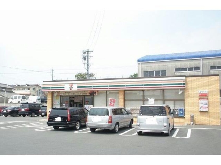 セブンイレブン豊川末広通4丁目店(コンビニ)まで442m グラン・コート末広通