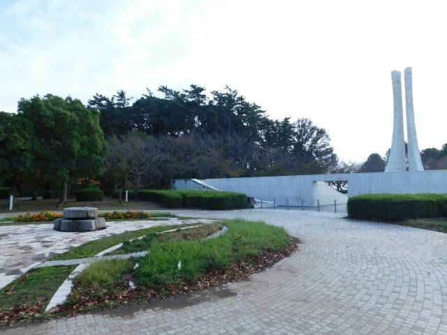 中央公園(公園)まで930m 蒲郡市水竹町干瓜貸家