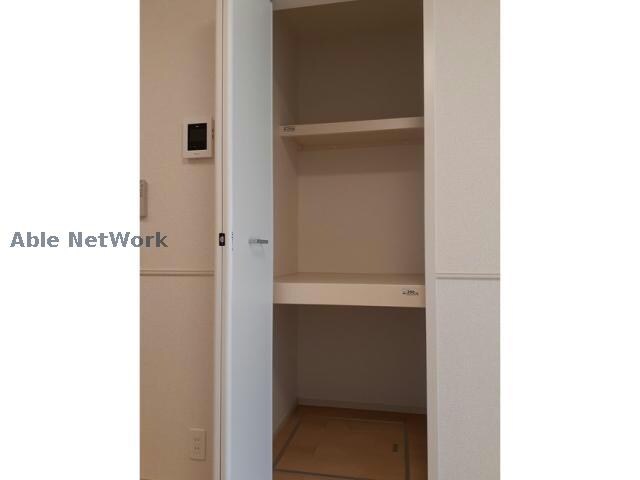 リビング収納 ルミナーレ