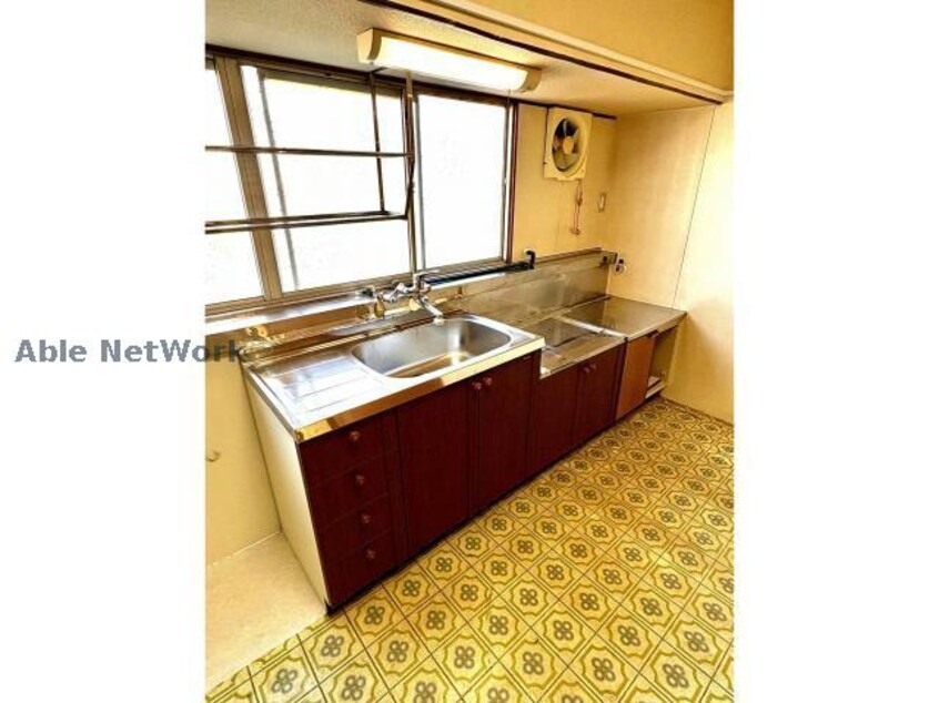  蒲郡市神明町貸家