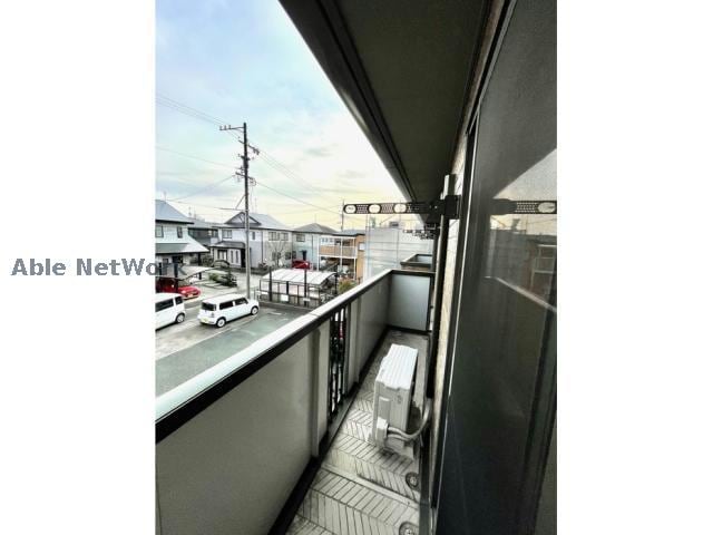  アムール財木屋　B