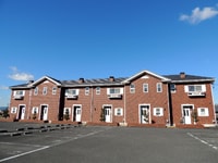 グランディス城東