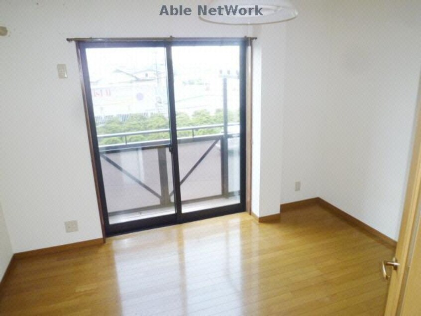  リバーサイド小田