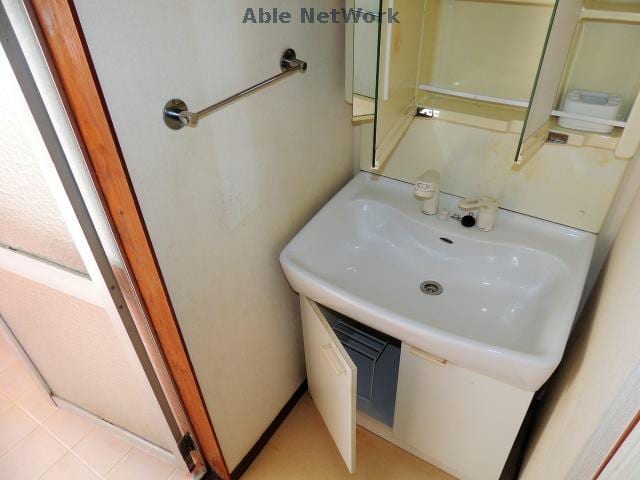  緑ヶ丘本町貸家