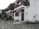  朝日町貸家