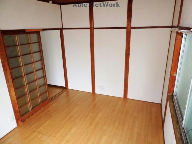  朝日町貸家