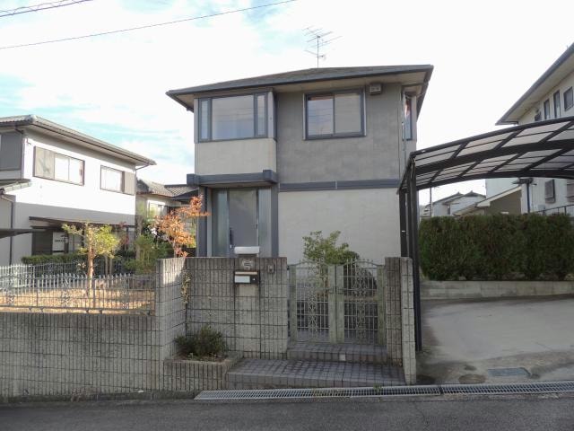  つつじが丘北8番町貸家