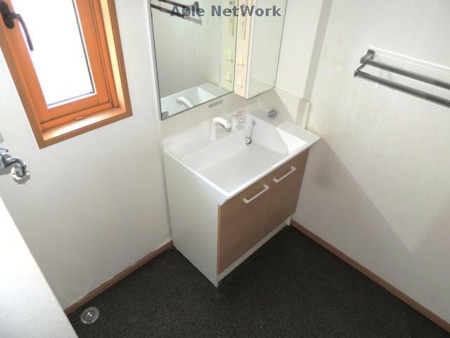  つつじが丘北8番町貸家