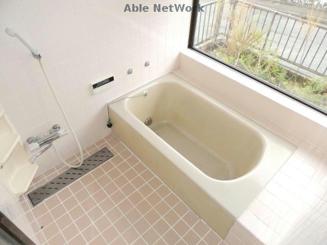  荒木桜ヶ丘貸家