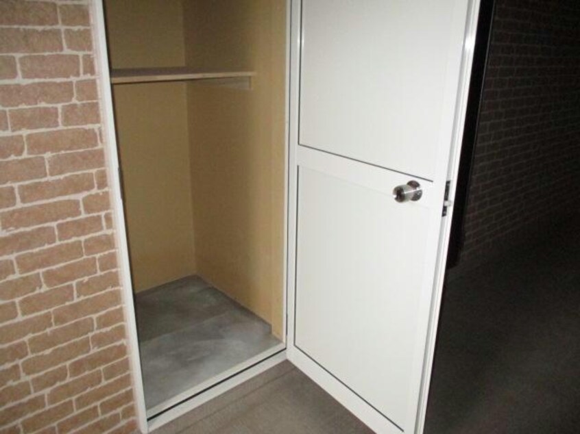  グランオアシスB