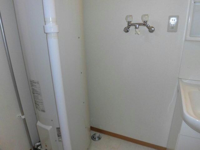  エスティ三番舘214-10