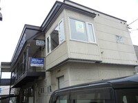 クリムソンハウス