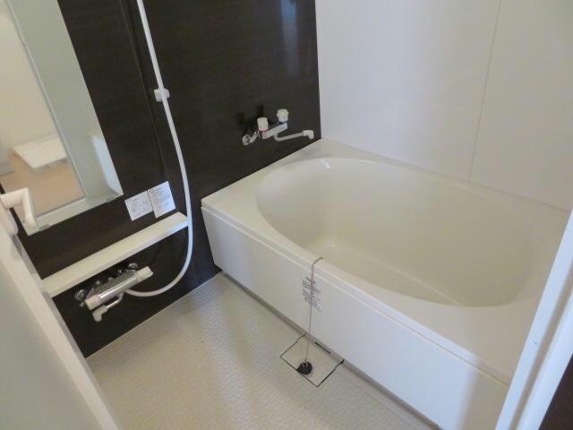  Genova（ｼﾞｪﾉﾊﾞ）