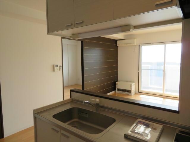  Genova（ｼﾞｪﾉﾊﾞ）