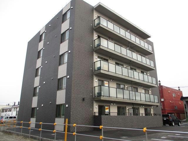  クレストパレス