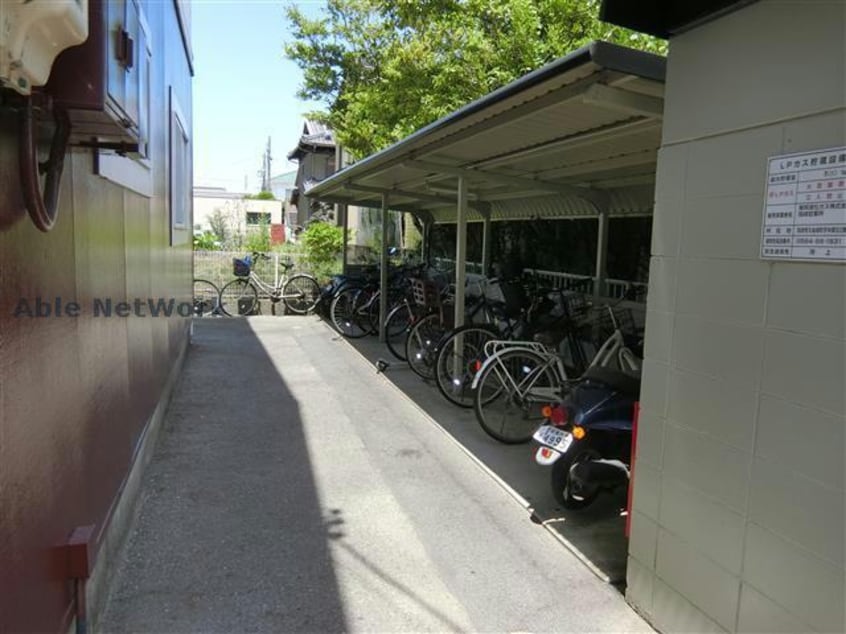  名鉄西尾線/西尾駅 徒歩15分 2階 築31年