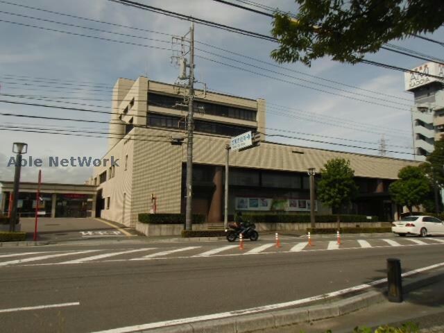 西尾信用金庫本店(銀行)まで831m 名鉄西尾線/西尾駅 徒歩10分 1階 築30年