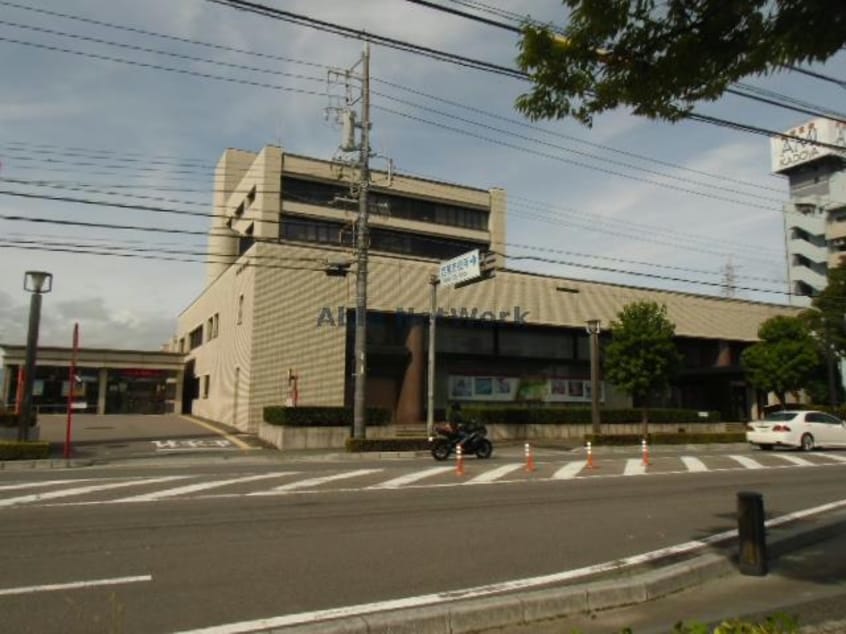 西尾信用金庫本店(銀行)まで842m 名鉄西尾線/西尾駅 徒歩10分 1階 築31年