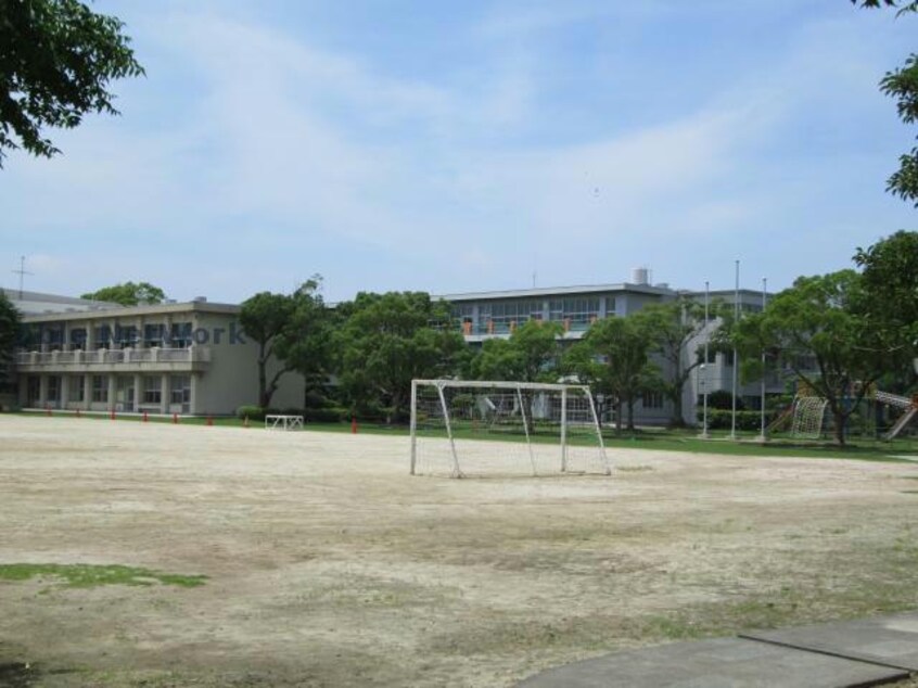 西尾市立横須賀小学校(小学校)まで632m 名鉄西尾線/上横須賀駅 徒歩10分 1階 築21年