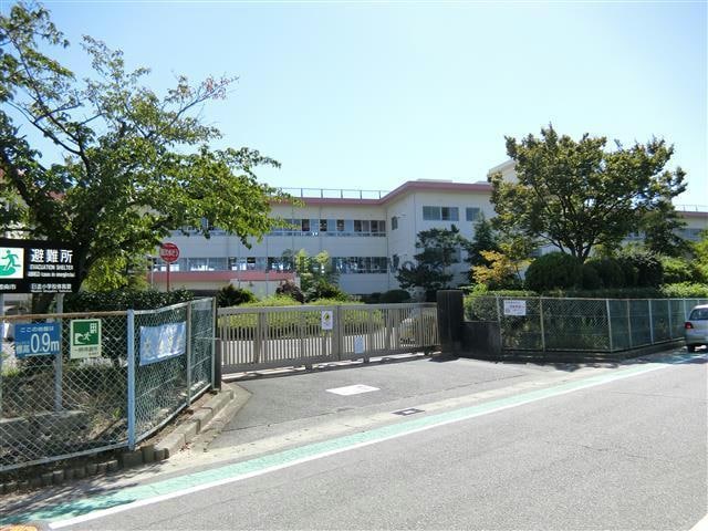 碧南市立日進小学校(小学校)まで620m くるくるバス（碧南市）/日進公民館 徒歩5分 1階 築28年