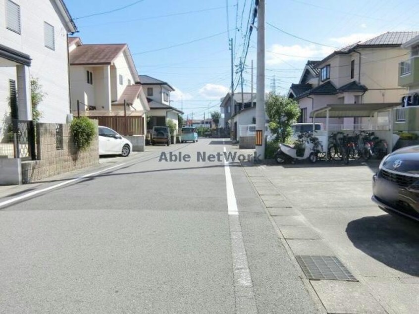 進入路 ふれんどバス/寺津大明神 徒歩4分 2階 築24年