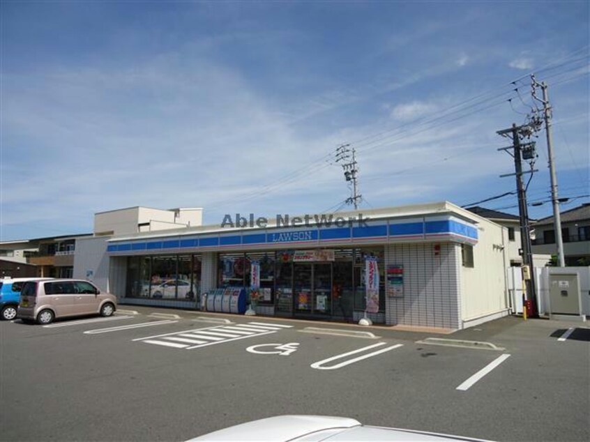 ローソン西尾寺津店(コンビニ)まで681m ふれんどバス/寺津大明神 徒歩4分 1階 築25年