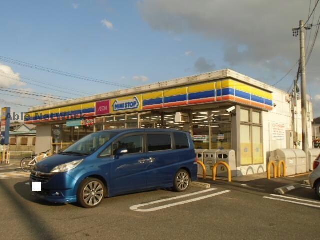 ミニストップ西尾上町店(コンビニ)まで538m 名鉄西尾線/西尾駅 徒歩17分 1階 築20年