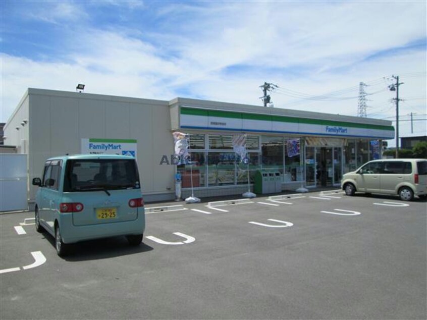 ファミリーマート西尾富好新田店(コンビニ)まで111m 名鉄三河線/吉良吉田駅 徒歩14分 2階 築23年