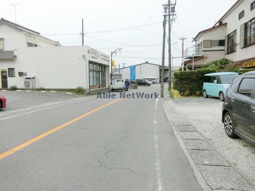 進入路 名鉄三河線/新川町駅 徒歩7分 2階 築26年