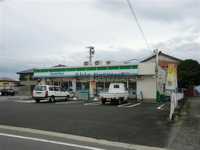 ファミリーマート碧南鷲塚団地前店(コンビニ)まで365m くるくるバス（碧南市）/鷲塚町 徒歩6分 1階 築19年