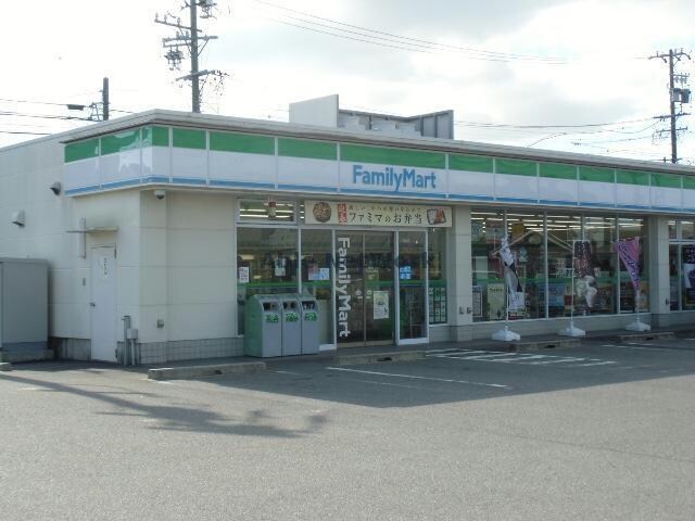 ファミリーマート西尾米津町店(コンビニ)まで560m 名鉄西尾線/米津駅 徒歩7分 2階 築17年