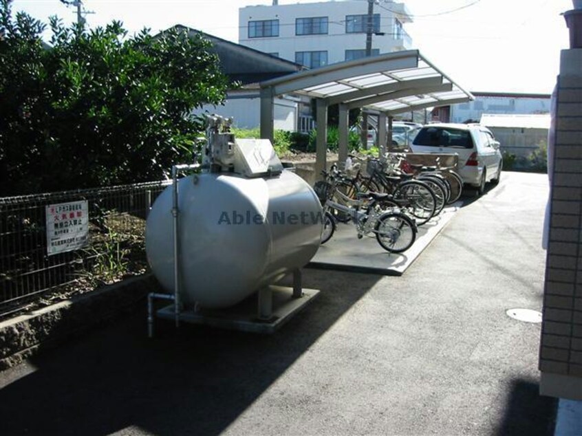  名鉄西尾線/桜町前駅 徒歩16分 3階 築18年