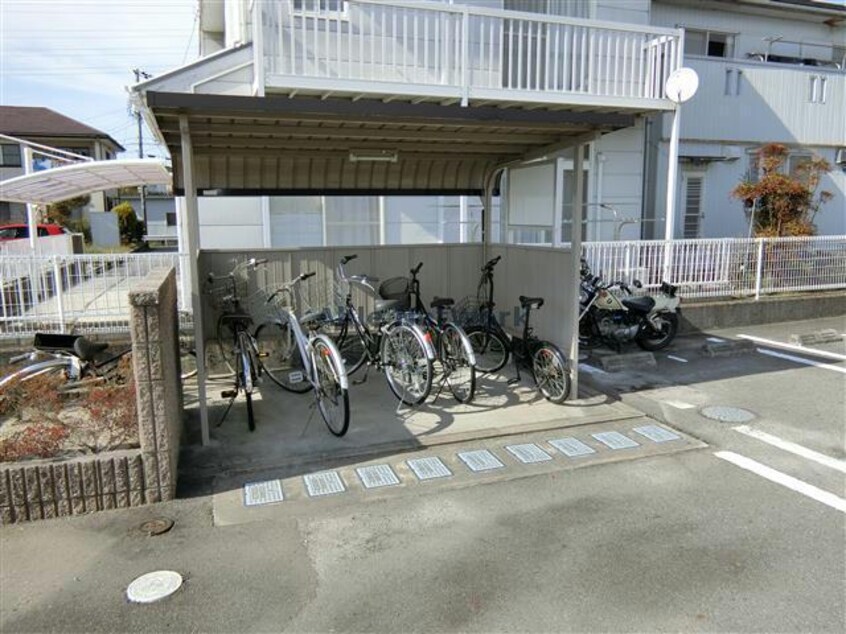  名鉄バス（岡崎市）/南中島 徒歩3分 1階 築21年