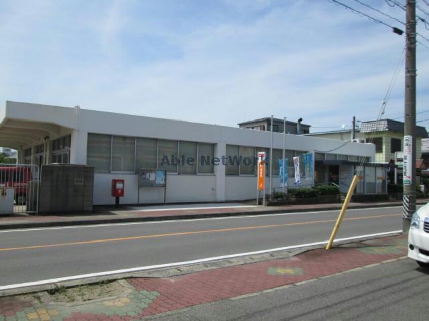 カーマアットホーム一色店(電気量販店/ホームセンター)まで835m 名鉄西尾線/西尾駅 バス20分一色渡船場下車:停歩2分 1階 築17年