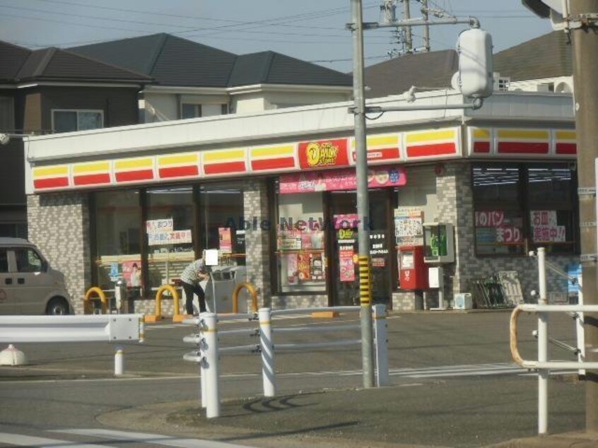 ニューヤマザキデイリーストア高浜豊田店(コンビニ)まで317m 名鉄三河線/吉浜駅 徒歩24分 1階 築19年