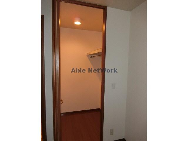 収納 東海道本線/幸田駅 徒歩4分 2階 築18年