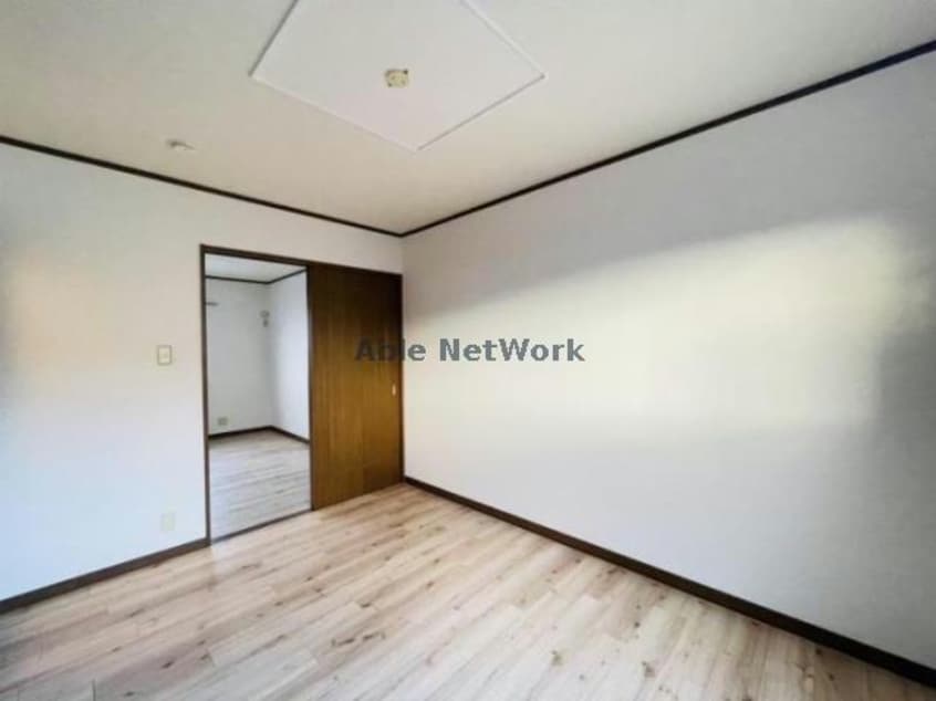  東海道本線/幸田駅 バス10分欠間下車:停歩1分 1-2階 築24年