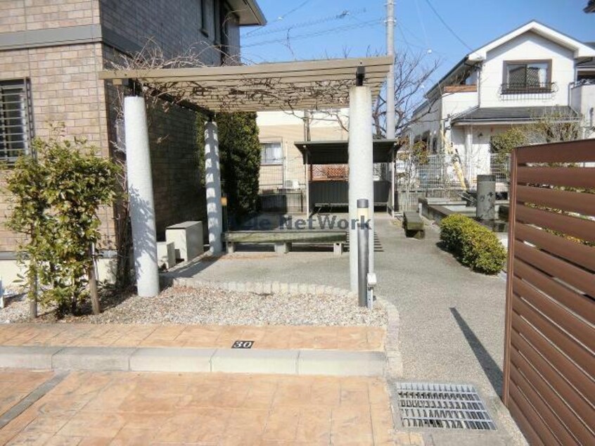 A 名鉄バス（幡豆郡）/満国寺前 徒歩9分 1階 築17年