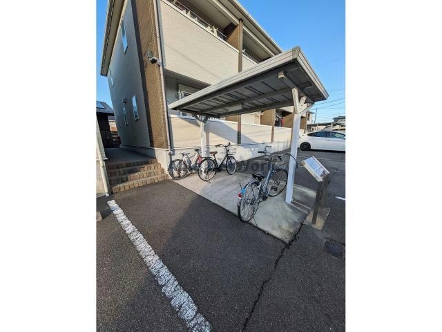  名鉄バス(西尾市)/刈宿 徒歩3分 1-2階 築16年