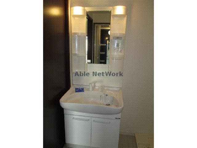  名鉄バス(西尾市)/刈宿 徒歩3分 1-2階 築16年