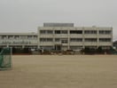 碧南市立棚尾小学校(小学校)まで527m 名鉄三河線/碧南駅 徒歩10分 1-2階 築15年