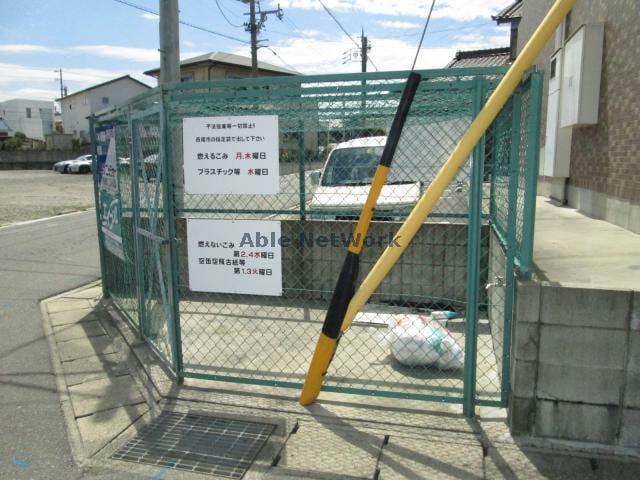  名鉄西尾線/桜町前駅 徒歩11分 1階 築17年