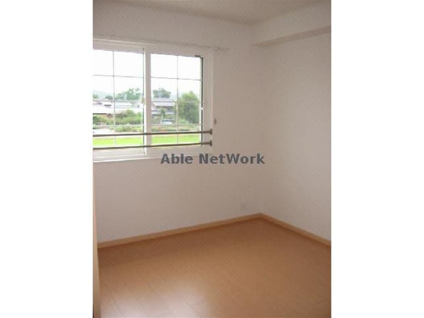 洋室 東海道本線/岡崎駅 バス15分中島本町下車:停歩4分 2階 築15年