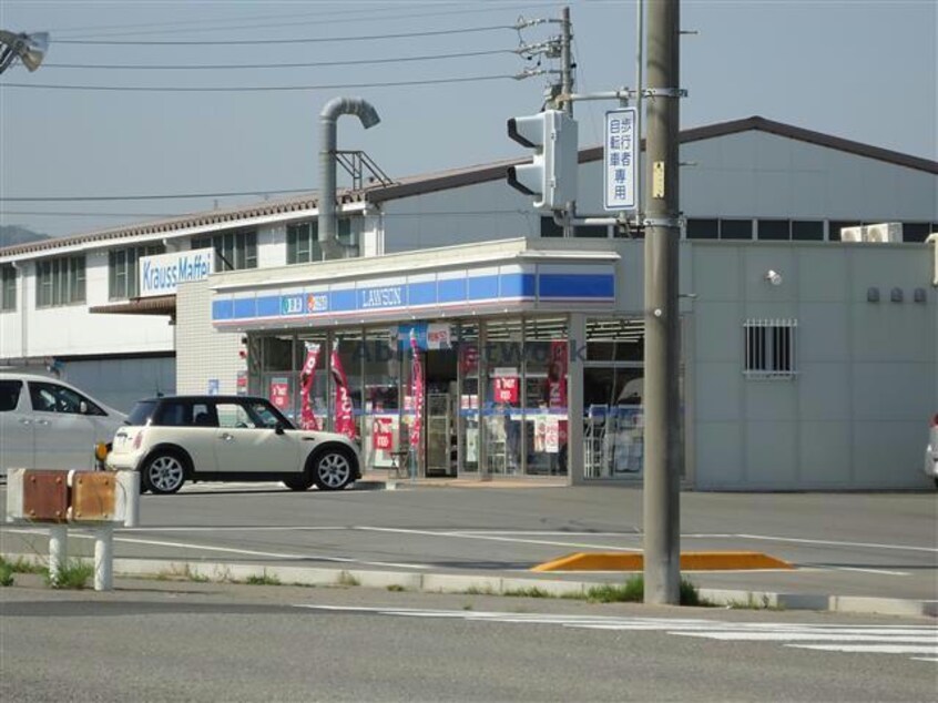 ローソン幸田荻店(コンビニ)まで757m 東海道本線/幸田駅 徒歩19分 2階 築13年