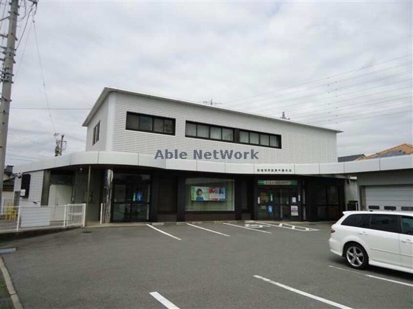西尾信用金庫中島支店(銀行)まで531m 東海道本線/岡崎駅 バス15分中島本町下車:停歩2分 1階 築20年