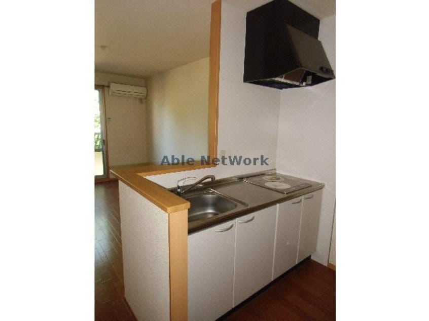 キッチン 名鉄バス（岡崎市）/小園 徒歩3分 1階 築18年