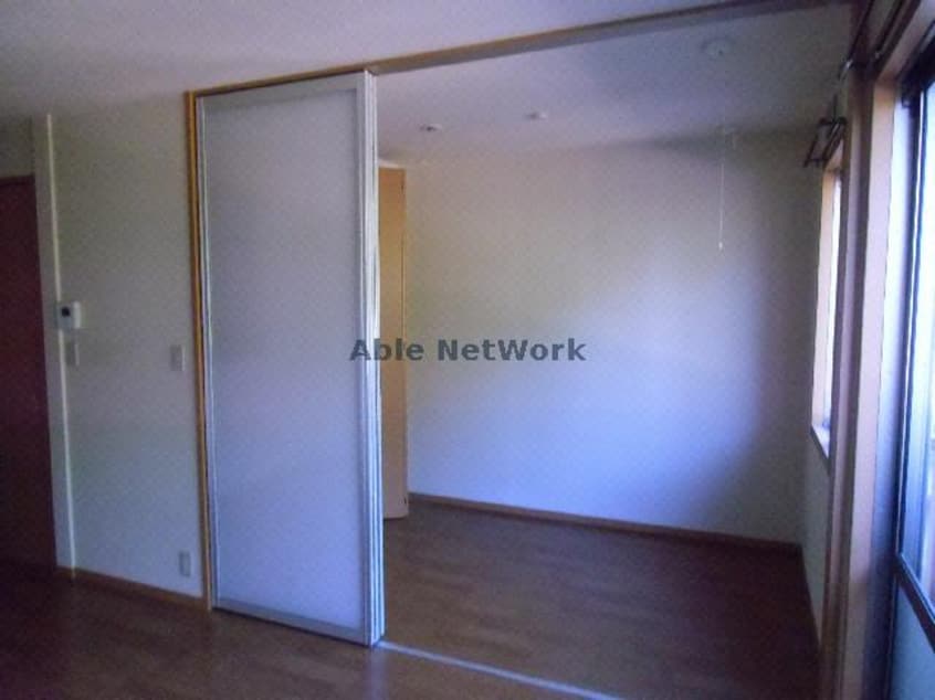 ＬＤＫ～洋室 名鉄バス（岡崎市）/小園 徒歩3分 1階 築18年