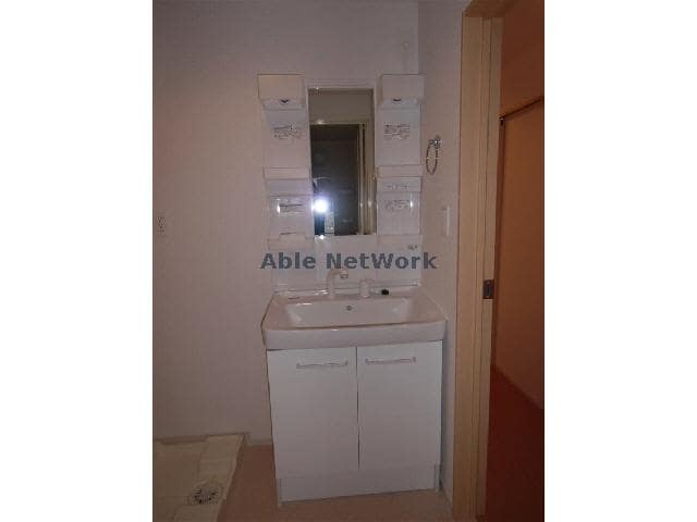  名鉄西尾線/西尾駅 バス12分矢田小学校前下車:停歩8分 2階 築12年